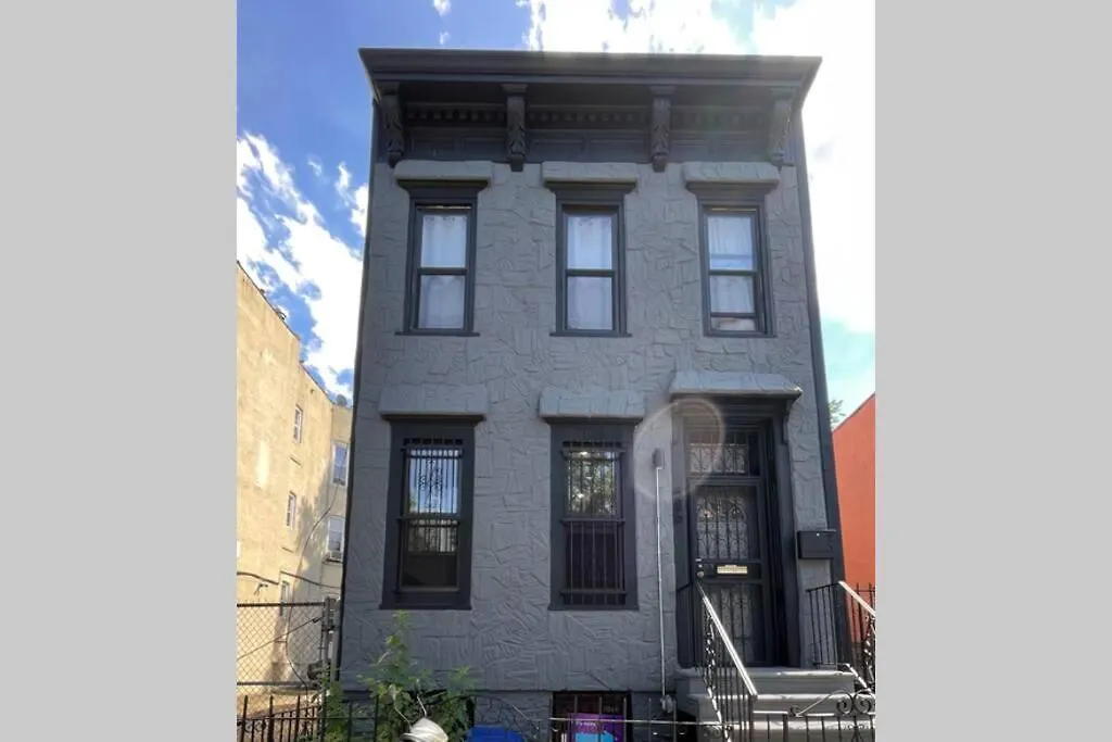 Basquiat'S Hideaway Apartment New York